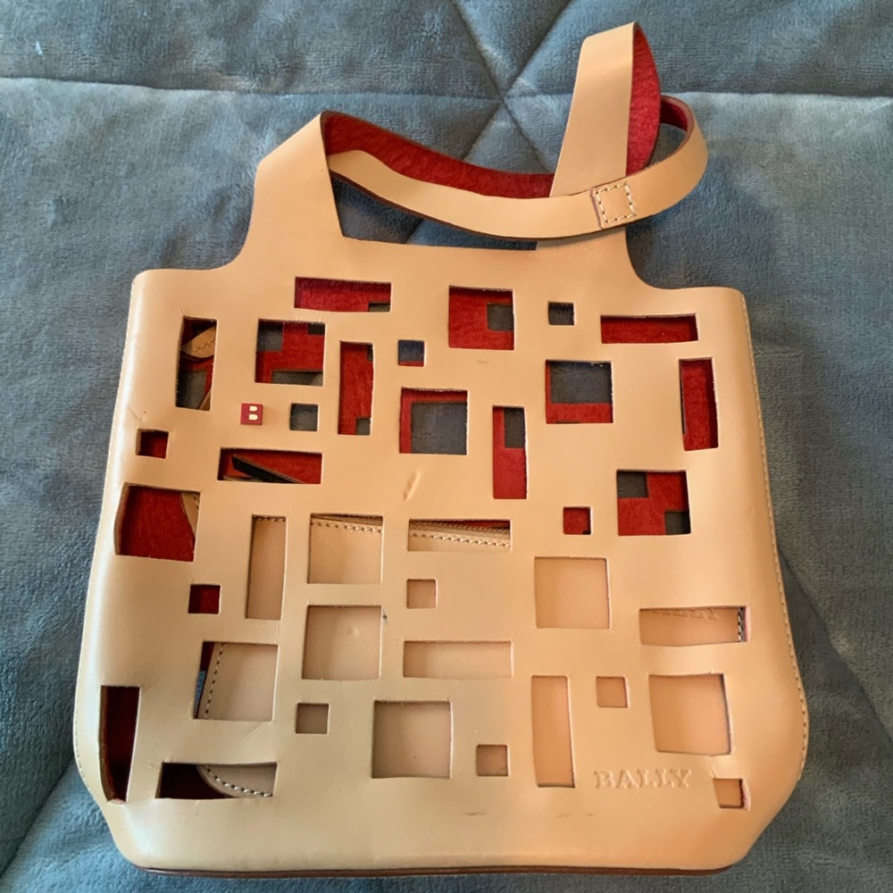 Bally Beige Leather Cutout Tote with Red Interior